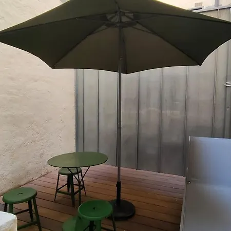 Le Nuage - Design A Triangle D'or