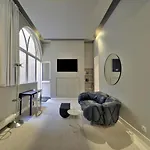 Le Nuage - Design A Triangle D'or * Bordeaux