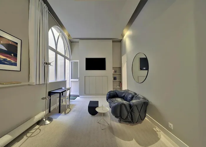 Le Nuage - Design A Triangle D'or * 보르도